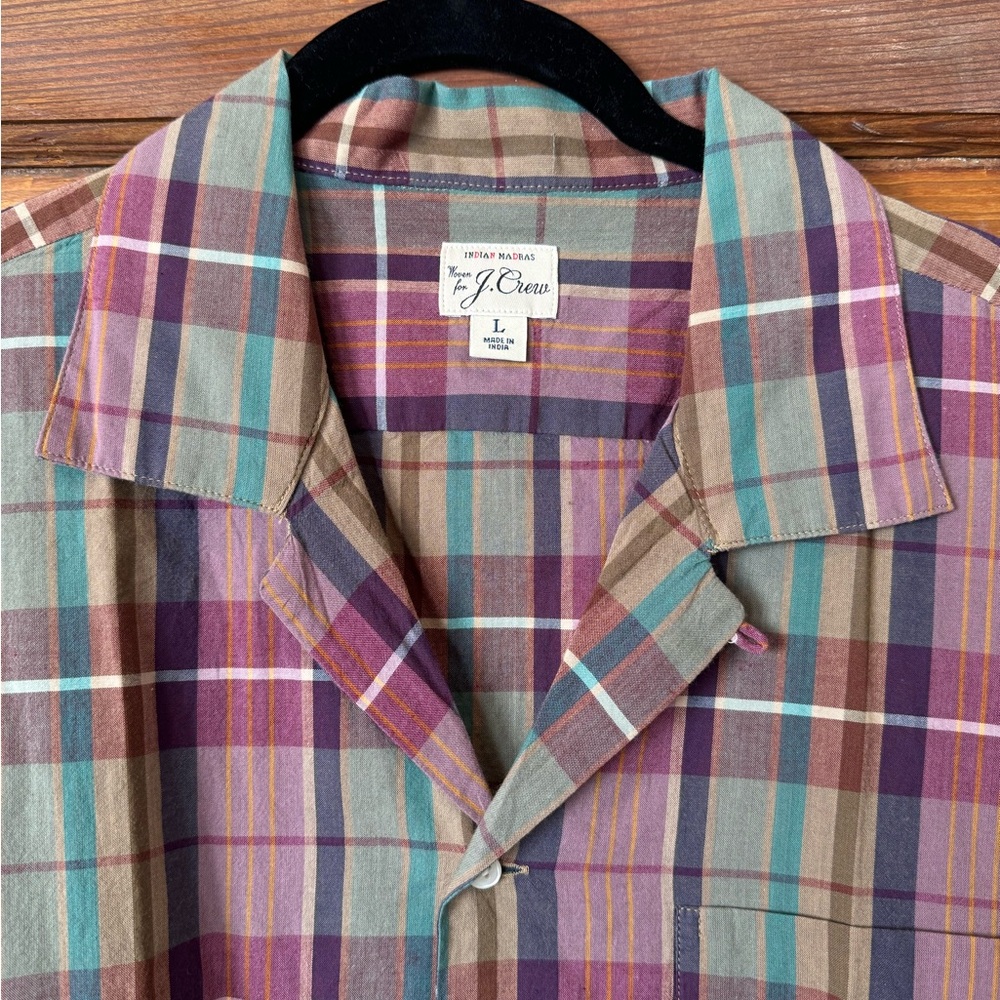 J. Crew men’s short sleeve camp collar shirt. Size large.